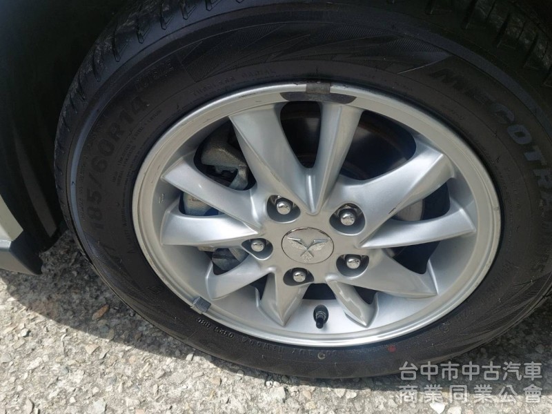 拼俗價  COLT 一手  17年式  女用美車 I-KEY 影音 音控鍵  搶購中....              