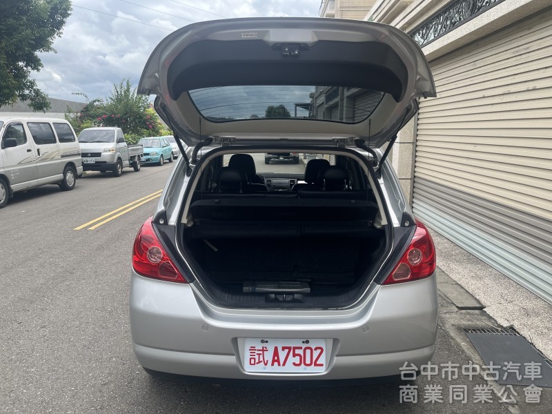 2010出廠2011車型Nissan Tiida