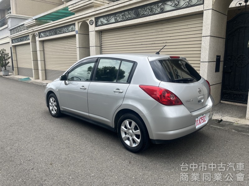 2010出廠2011車型Nissan Tiida