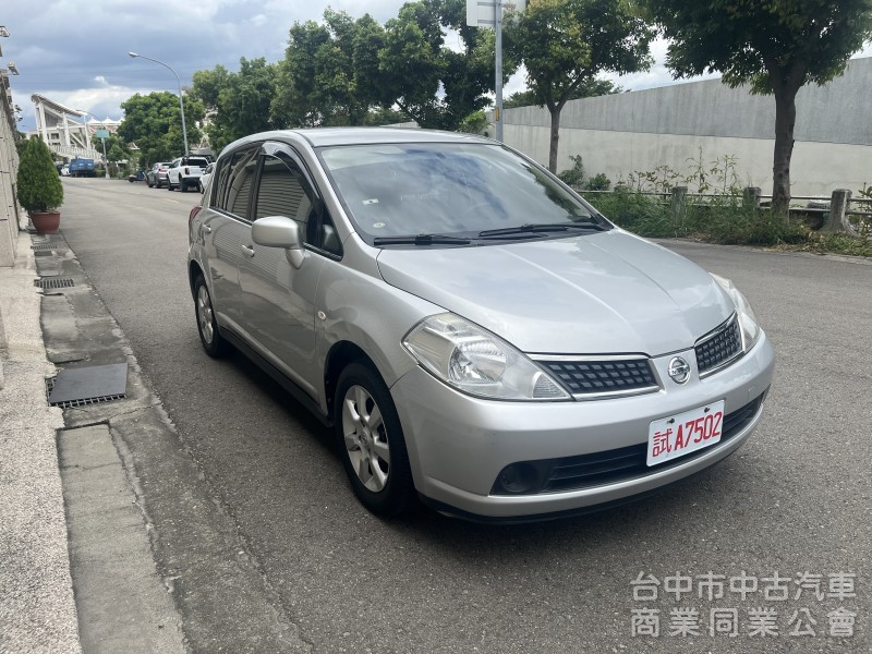 2010出廠2011車型Nissan Tiida