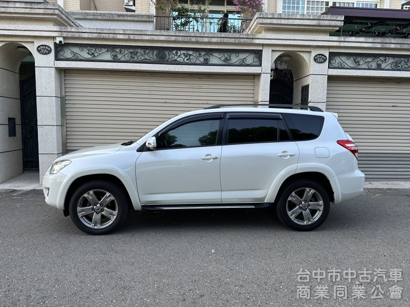 【 2009 TOYOTA RAV4 2.4 G 尊貴版 】  #原鈑件