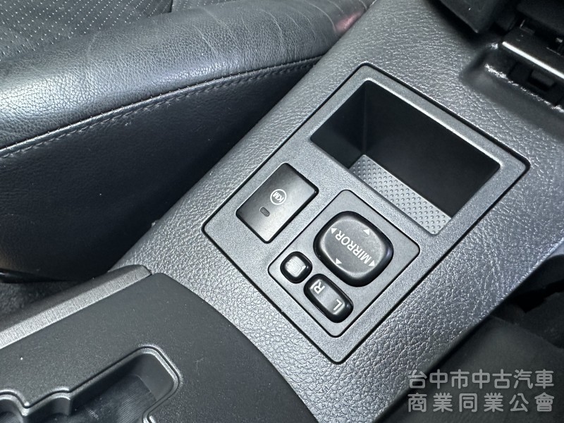 【 2009 TOYOTA RAV4 2.4 G 尊貴版 】  #原鈑件