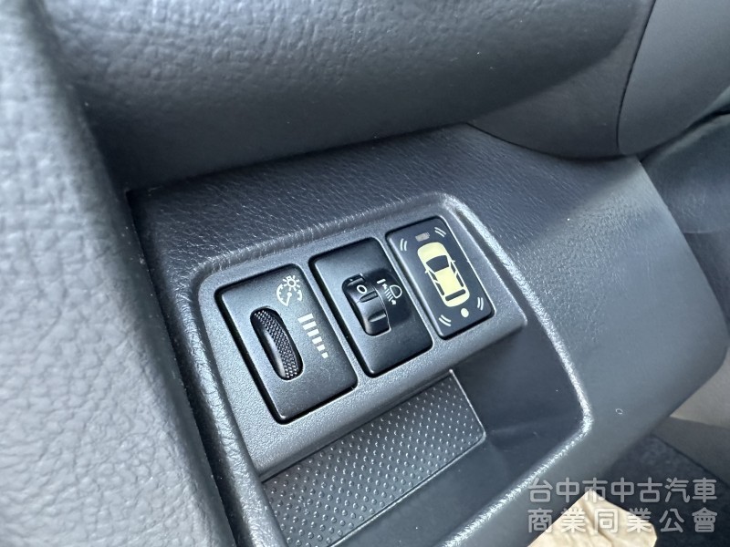 【 2009 TOYOTA RAV4 2.4 G 尊貴版 】  #原鈑件