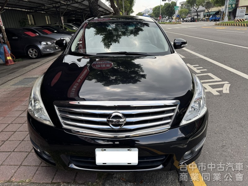 空間舒適 車美車況佳 買回即可上路~