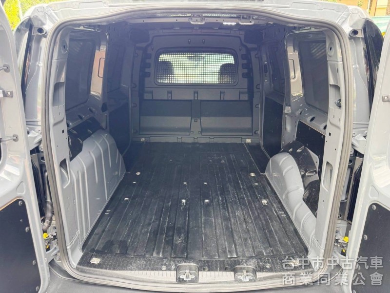大空間合法貨車｜福斯 CADDY MAXI 手排長軸 2人座｜原廠里程保證