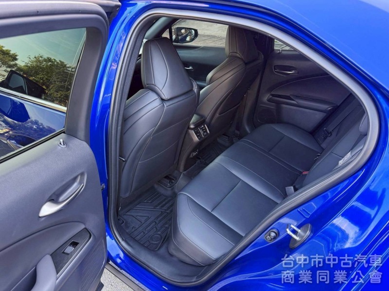 一手車低里程｜稀有UX200 F SPORT頂規勁化版