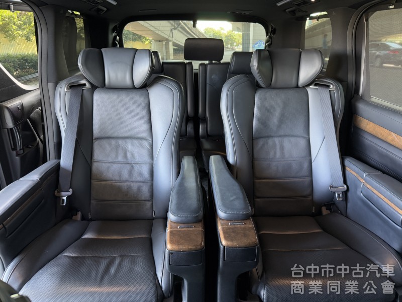 2017年 Toyota Alphard 3.5 Executive Lounge