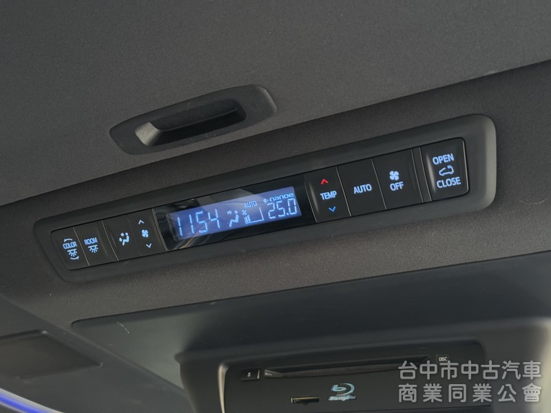 2017年 Toyota Alphard 3.5 Executive Lounge