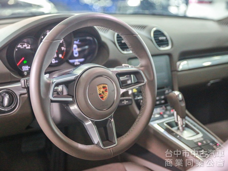 2022 Porsche 718 Cayman