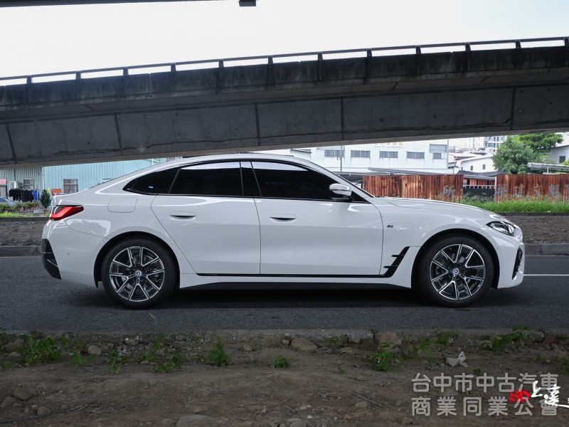 2022 BMW 4-Series Gran Coupé 420i M Sport 白色