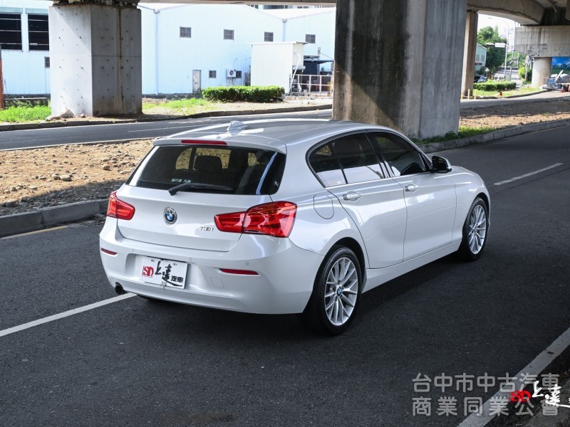 2018 BMW 1-Series Hatchback 118i 白色