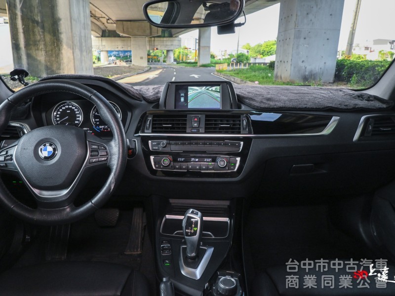 2018 BMW 1-Series Hatchback 118i 白色