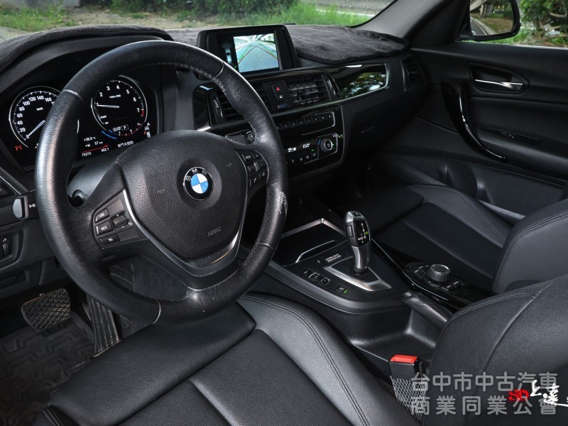 2018 BMW 1-Series Hatchback 118i 白色