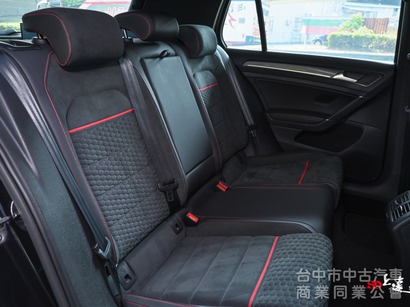 2020 Volkswagen Golf GT GTI Performance 黑色