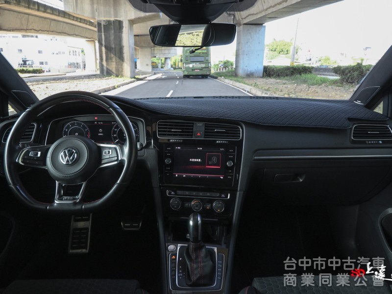 2020 Volkswagen Golf GT GTI Performance 黑色