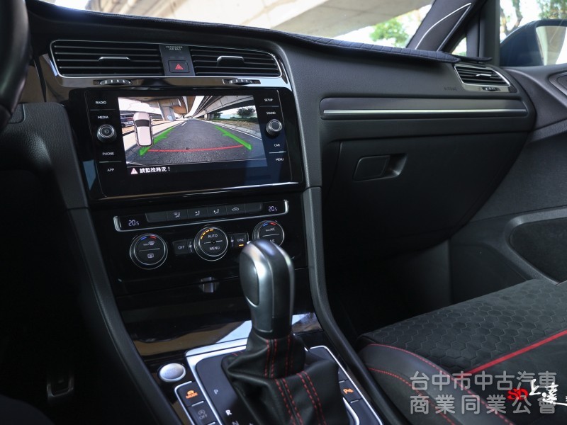 2020 Volkswagen Golf GT GTI Performance 黑色