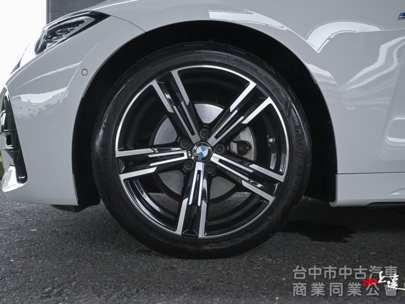 2021 BMW 4-Series Coupe 420i M Sport 白色