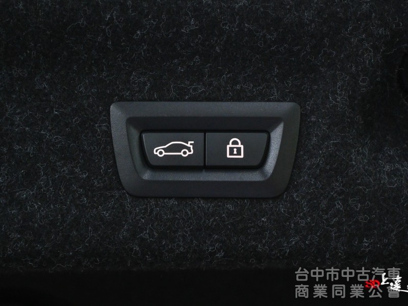 2021 BMW 4-Series Coupe 420i M Sport 白色