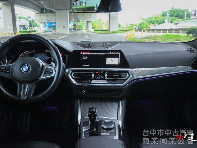 2021 BMW 4-Series Coupe 420i M Sport 白色