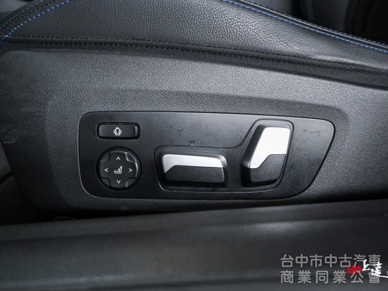 2021 BMW 4-Series Coupe 420i M Sport 白色