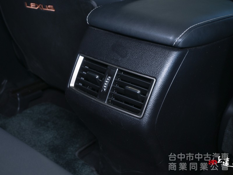 2020 LEXUS NX200豪華版
