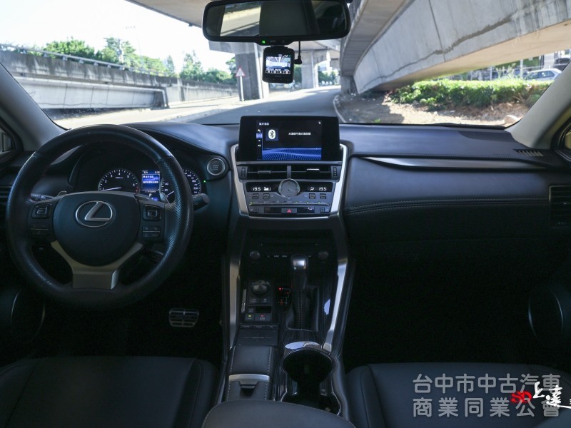 2020 LEXUS NX200豪華版