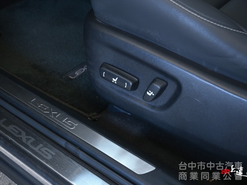 2020 LEXUS NX200豪華版