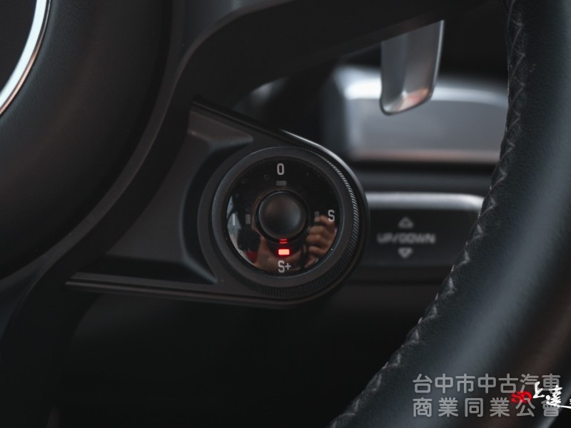 2016 Porsche 718 Cayman 2.0T 綠色