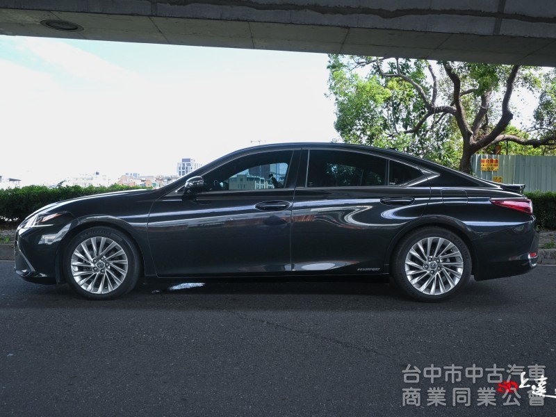 2020 Lexus ES 300h旗艦版