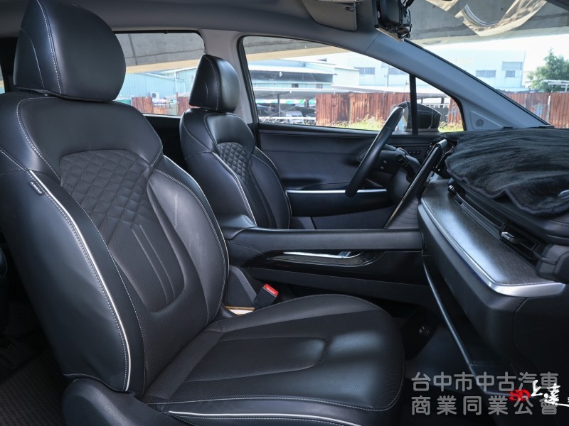 2023 Hyundai Custin GLT-B VIP 