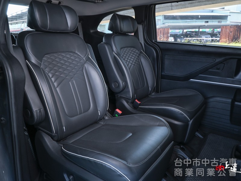 2023 Hyundai Custin GLT-B VIP 