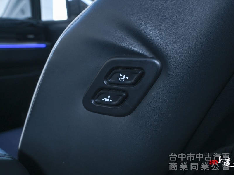 2023 Hyundai Custin GLT-B VIP 