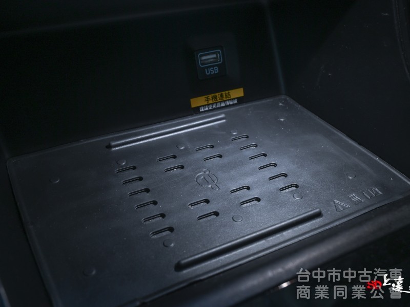 2023 Hyundai Custin GLT-B VIP 