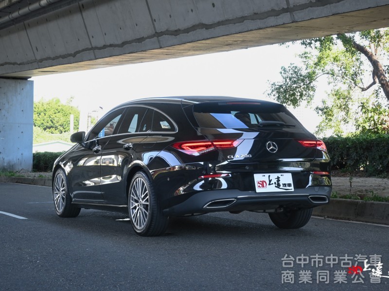 2021 M-Benz CLA Shooting Brake CLA200