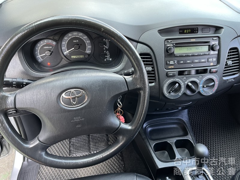 2013年 INNOVA 2.0 自排 絕版好車！