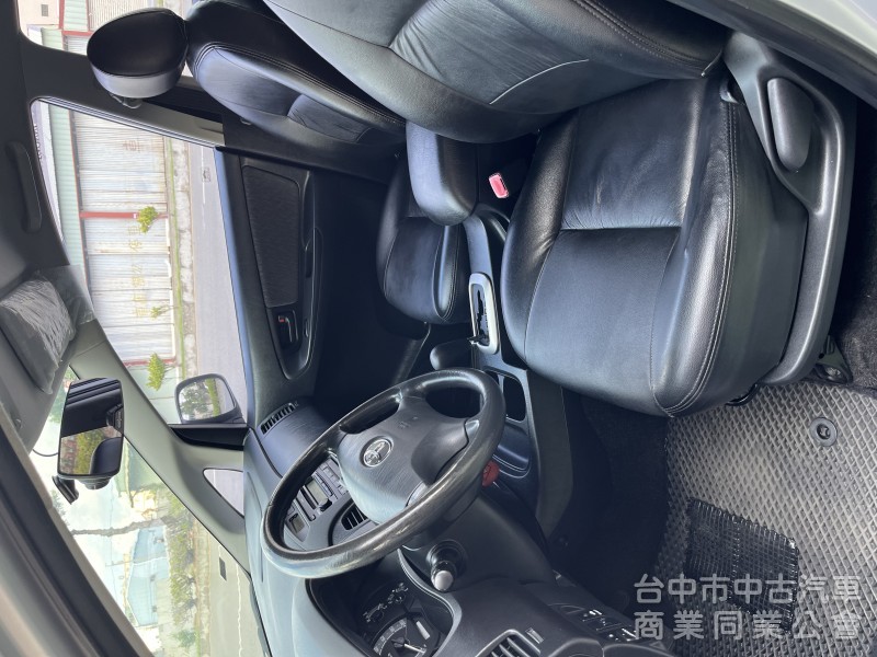 2013年 INNOVA 2.0 自排 絕版好車！