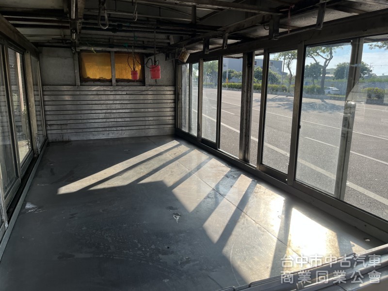 2011年 載卡多 全台絕無僅有 白鐵斗食品櫃櫥窗 打開即可做生意❗️