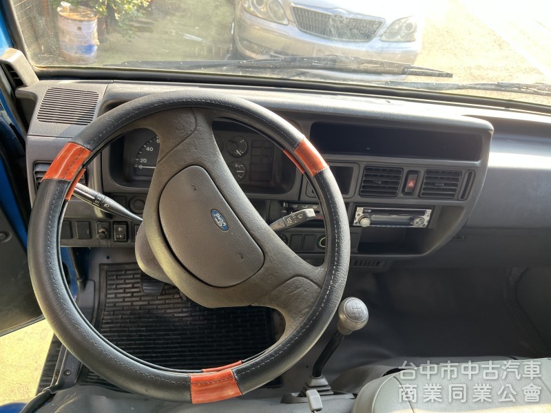 2011年 載卡多 全台絕無僅有 白鐵斗食品櫃櫥窗 打開即可做生意❗️