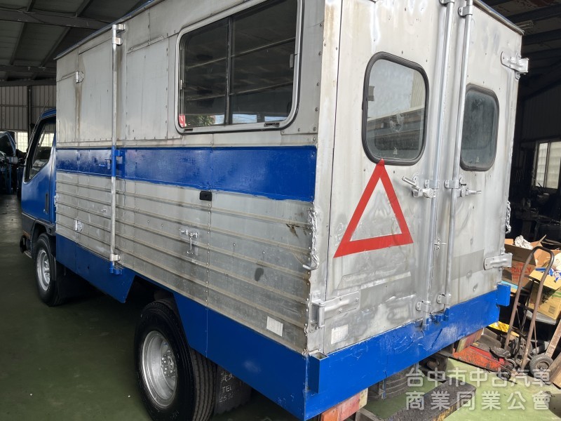 1996年 堅達三噸半 有冷氣！