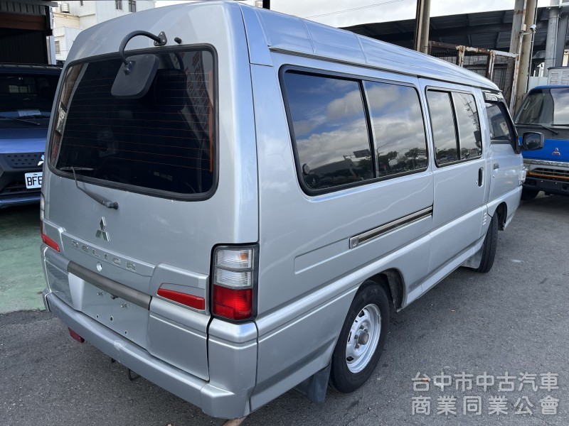 2014年 得利卡 八人座 實跑17萬公里