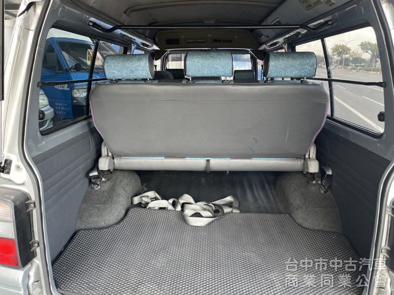 2014年 得利卡 八人座 實跑17萬公里