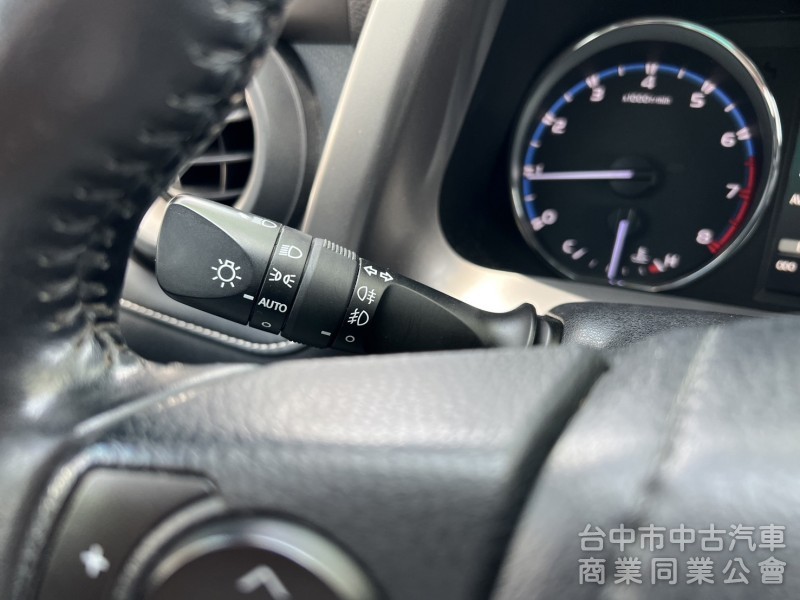 2017年 TOYOTA RAV4 2.5尊爵版