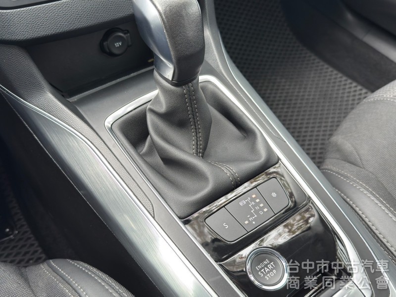 2019年 Peugeot寶獅 308 SW 1.2T汽油渦輪 旅行車 全新改款