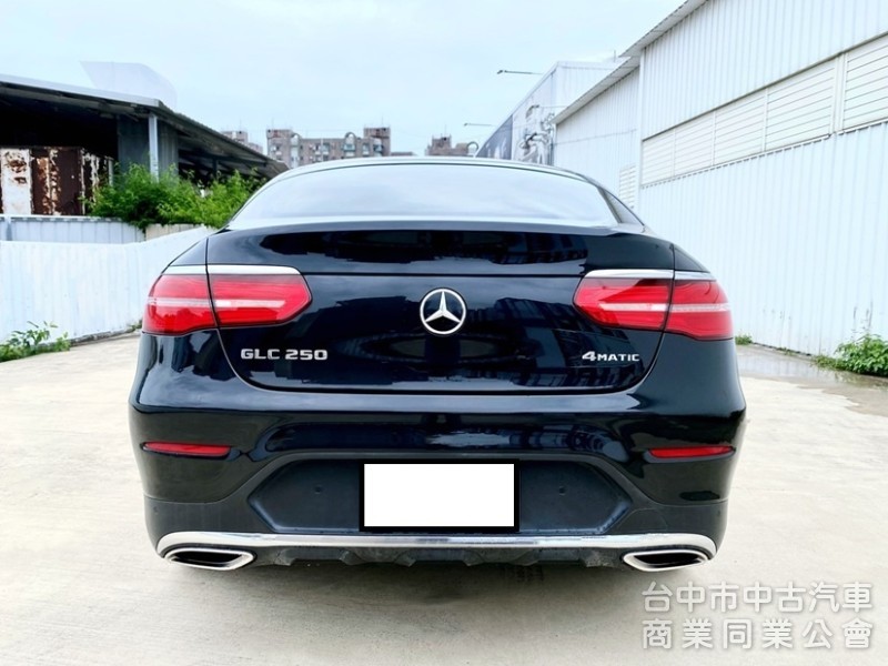 GLC250 Coupe 運動版 賓士總代理 AMG運動套件 選配23P自動跟車 柏林之音 車側踏板 360環景