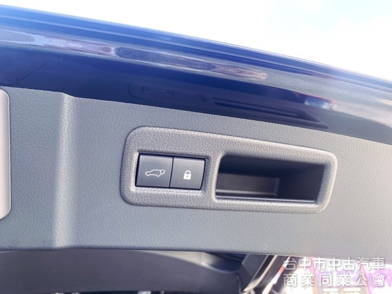 2021 NX200 特仕運動豪華版 選配360環景 車美仕多媒體影音 電動天窗 雙前電動椅 電尾門