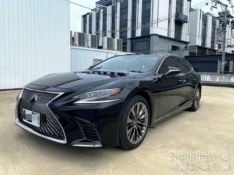 LS500 旗艦版 低里程 雙渦輪增壓 421匹大馬力 後座電視影音 氣動按摩座椅 20吋霧黑鋁圈