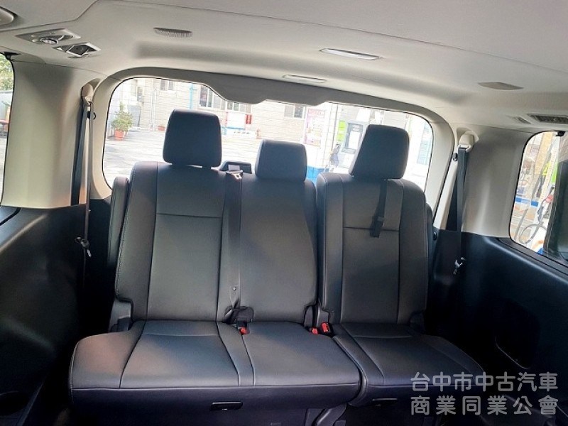 2022 Toyota Granvia 9人座旗艦版 超低里程 僅跑2萬公里！原廠保固中 商務自用載客首選~