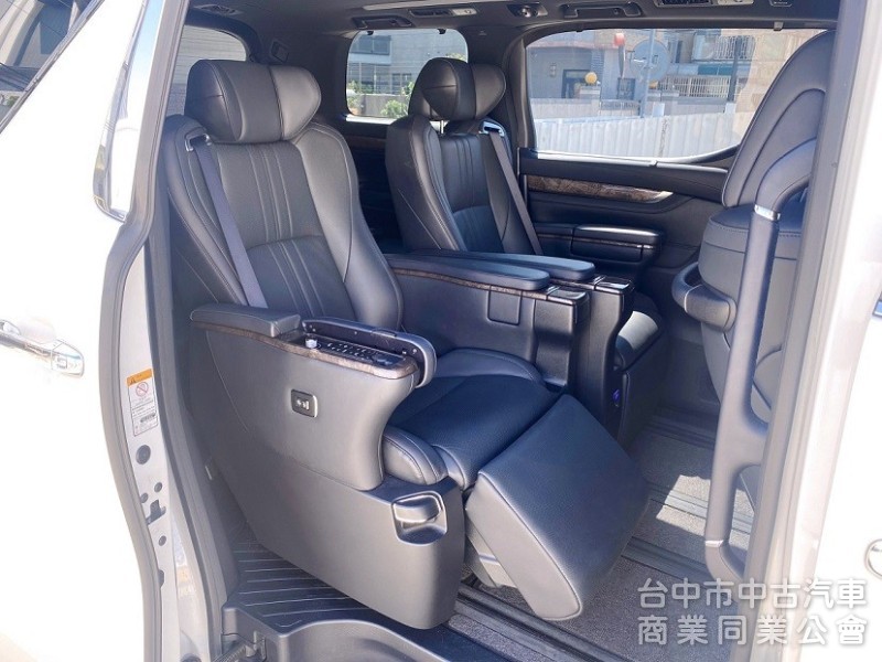 2022款 全速域自動跟車 車道維持/置中 頭等艙Ottoman座椅 360環景