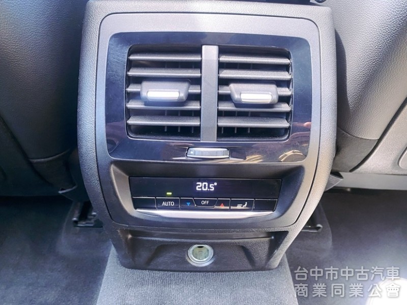 2019年式 BMW X4 M40i｜性能跑旅・豪華動感兼具