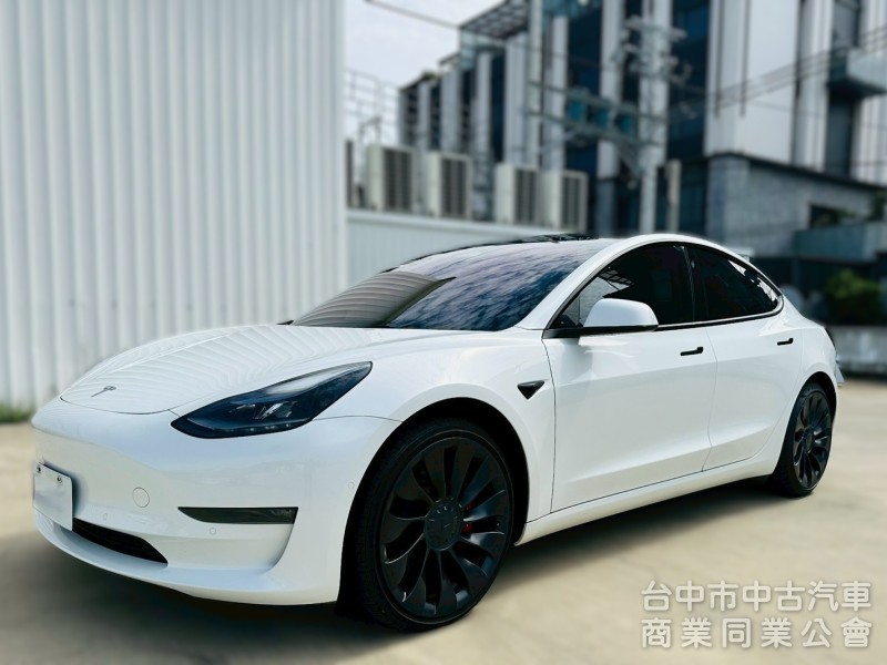 2022年 Tesla Model 3 Performance 極速快感